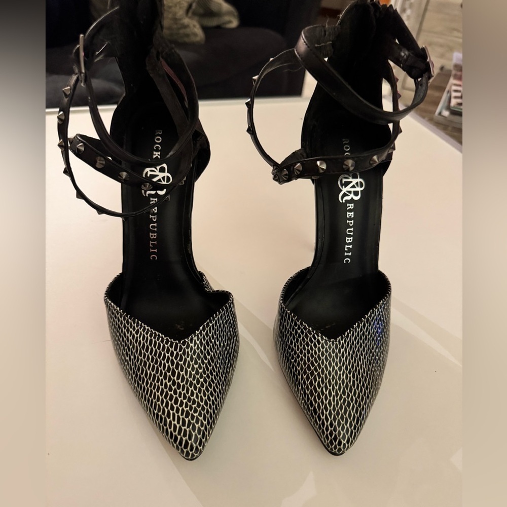Rock & Republic Black and White Heels